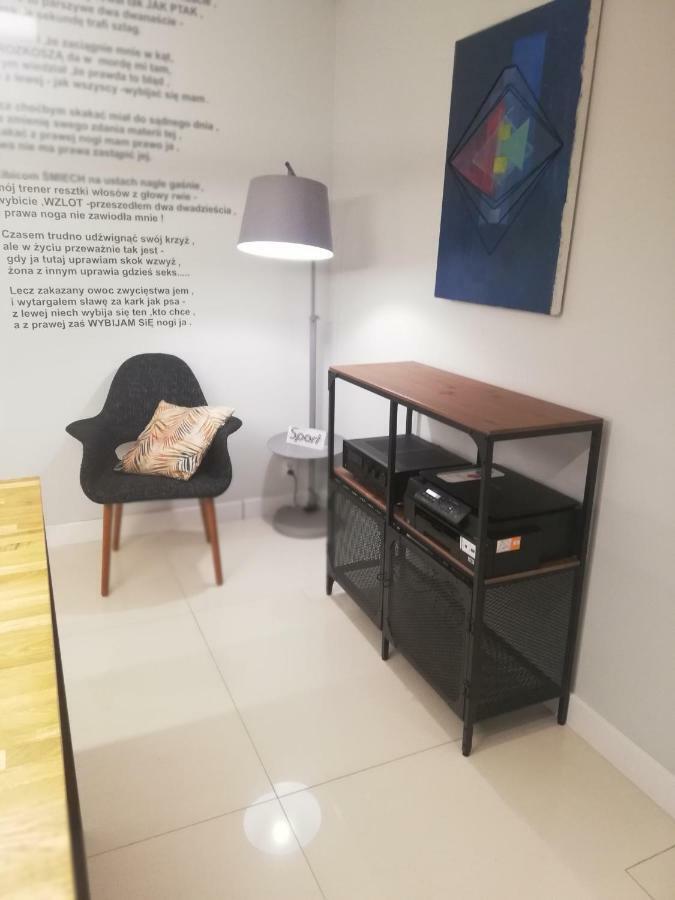 B&B Sport Rooms ワルシャワ エクステリア 写真