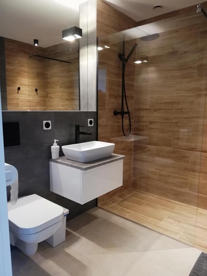 B&B Sport Rooms ワルシャワ エクステリア 写真